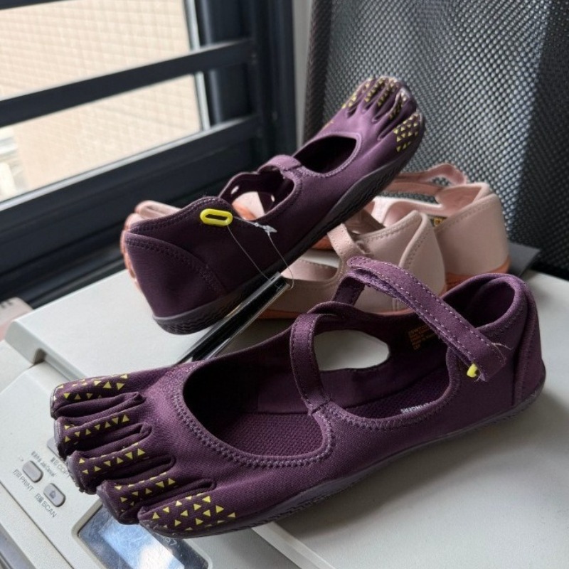 Bölmeli parmaklı ayakkabılar V - Pilates Yoga Shoes incelemesi ve fiyatı